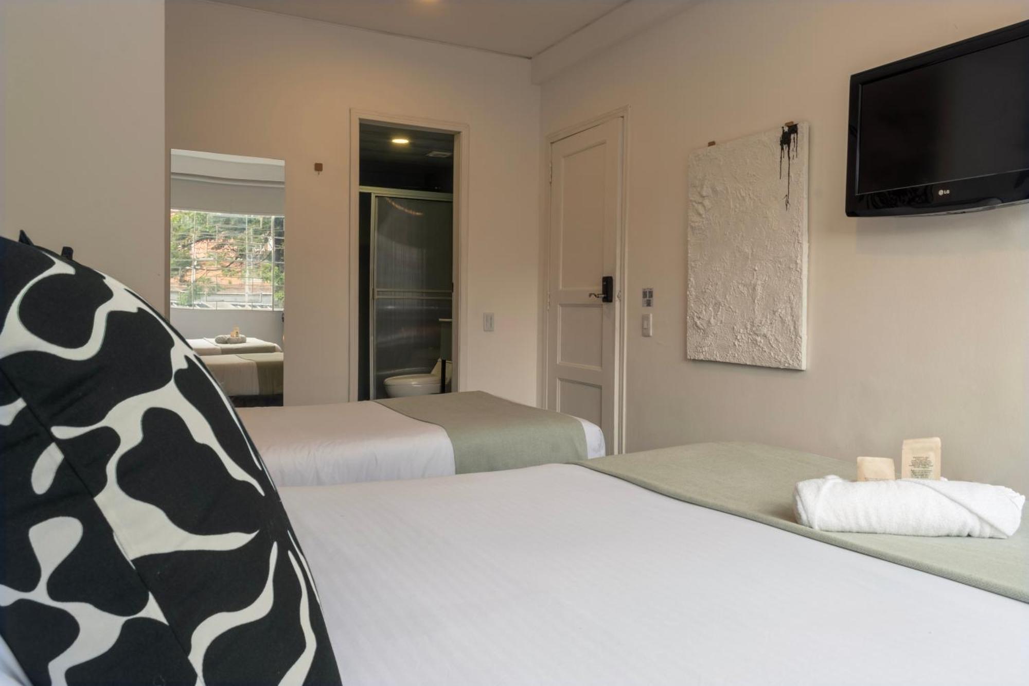 Nomadia Hostel Boutique Богота Экстерьер фото